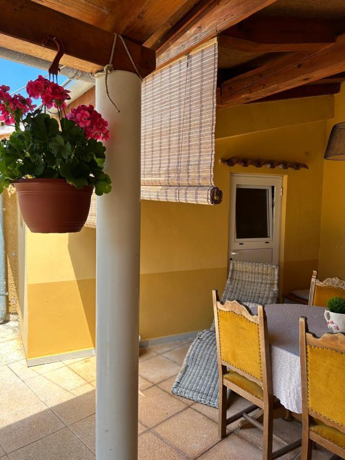Zio Nino Apartment Sutomiscica Exterior foto